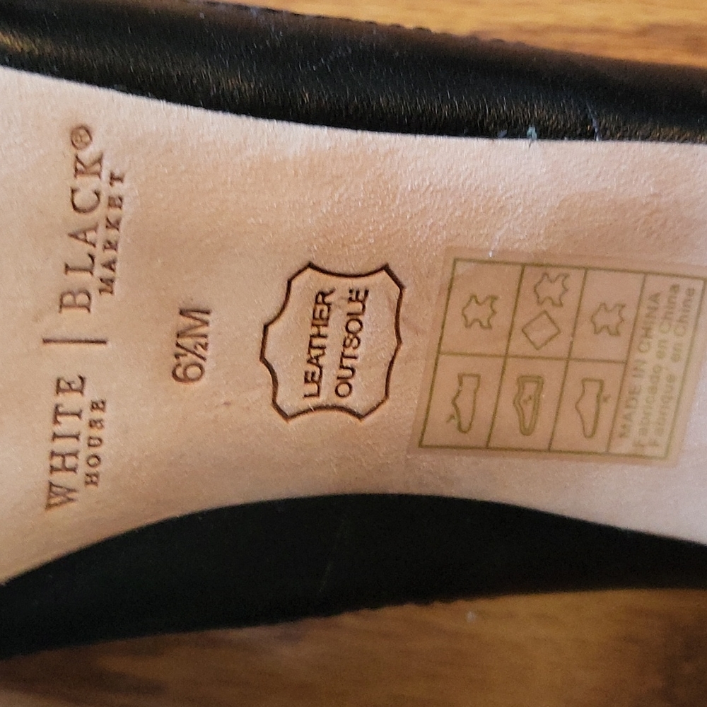 Shoes - Picture 3 of 4